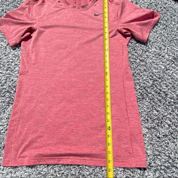 🟢5/$25 Nike dri-fit short sleeve t-shirt - Picture 5 of 7